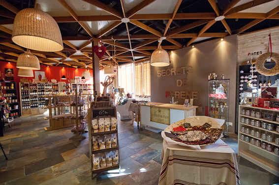 Produits régionaux et souvenirs dans nos boutiques