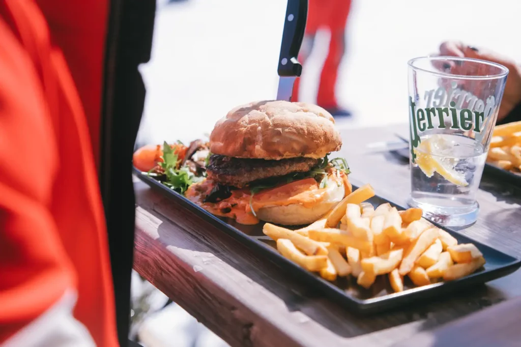 pause dejeuner sur les pistes