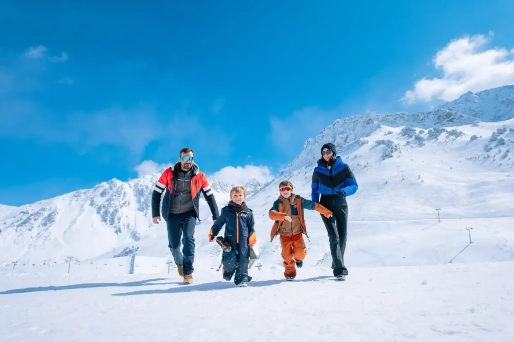 famille au ski