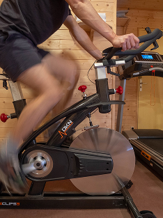 WhatsApp Image 2025 04 09 at 12.10.13