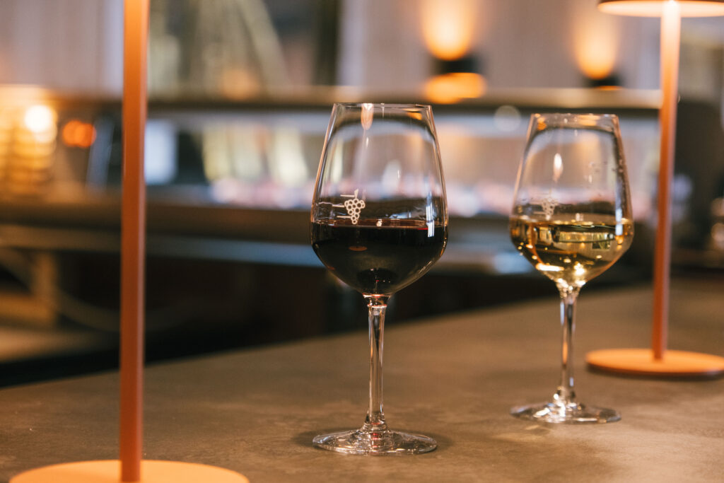 verre de vin degustation bar tapas