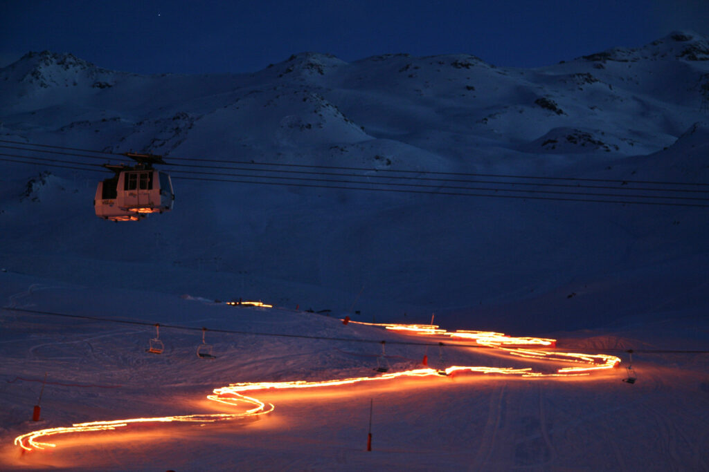 piste de ski nuit telecabine